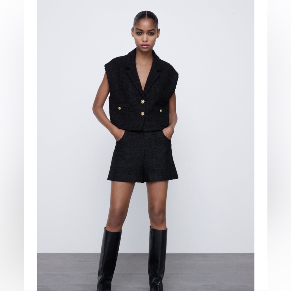 Zara Tweed Vest Black with Gold Colored Buttons Size Medium